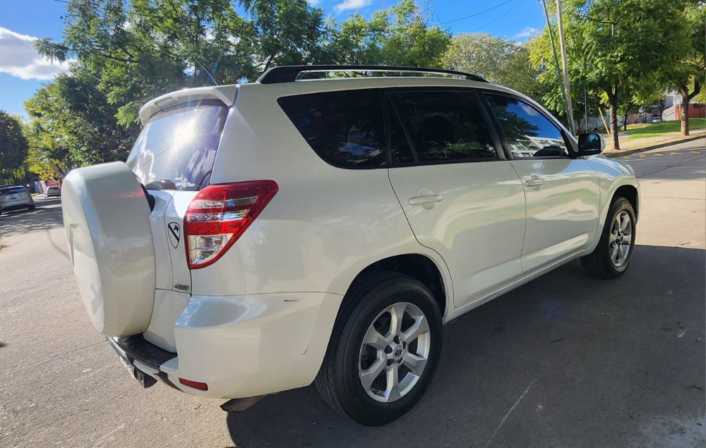 Toyota RAV4 4x4 — foto 5